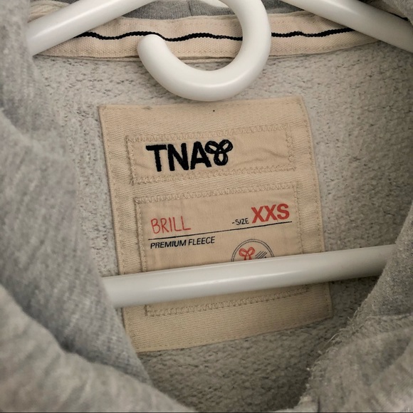 Aritzia TNA Hoodie - Picture 4 of 4